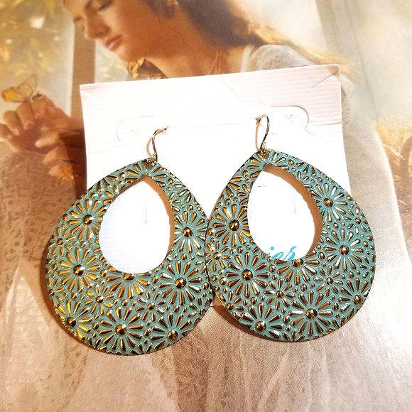 NEW Premier Designs Bohemian Large Dangle Earrings - Picture 6 of 7